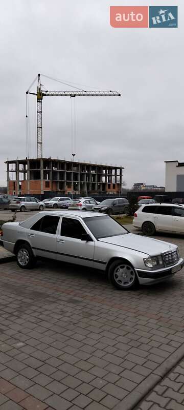 Седан Mercedes-Benz E-Class 1988 в Тернополі фото 19 Седан Mercedes-Benz E-Class 1988 в Тернополі