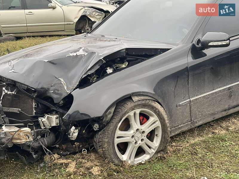 Седан Mercedes-Benz E-Class 2007 в Тернополі