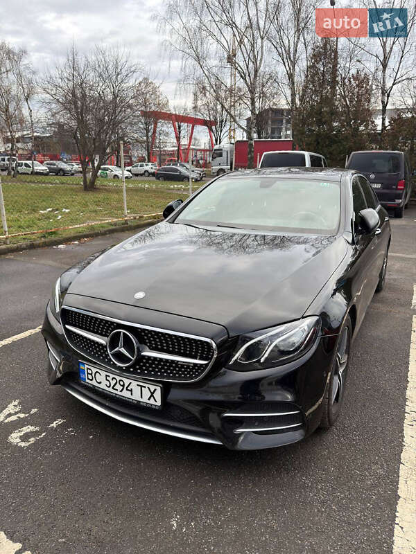 Седан Mercedes-Benz E-Class 2016 в Львові