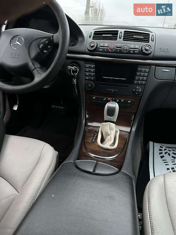 Седан Mercedes-Benz E-Class 2003 в Василькові