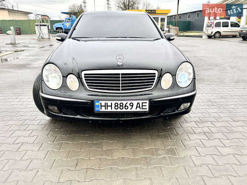 Седан Mercedes-Benz E-Class 2003 в Арцизові