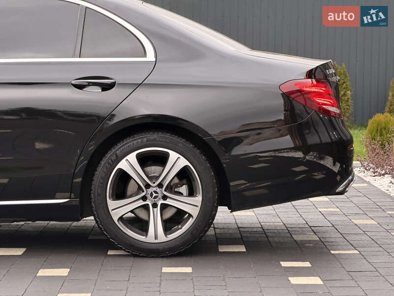 Седан Mercedes-Benz E-Class 2019 в Ужгороді