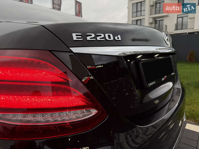 Седан Mercedes-Benz E-Class 2019 в Ужгороді