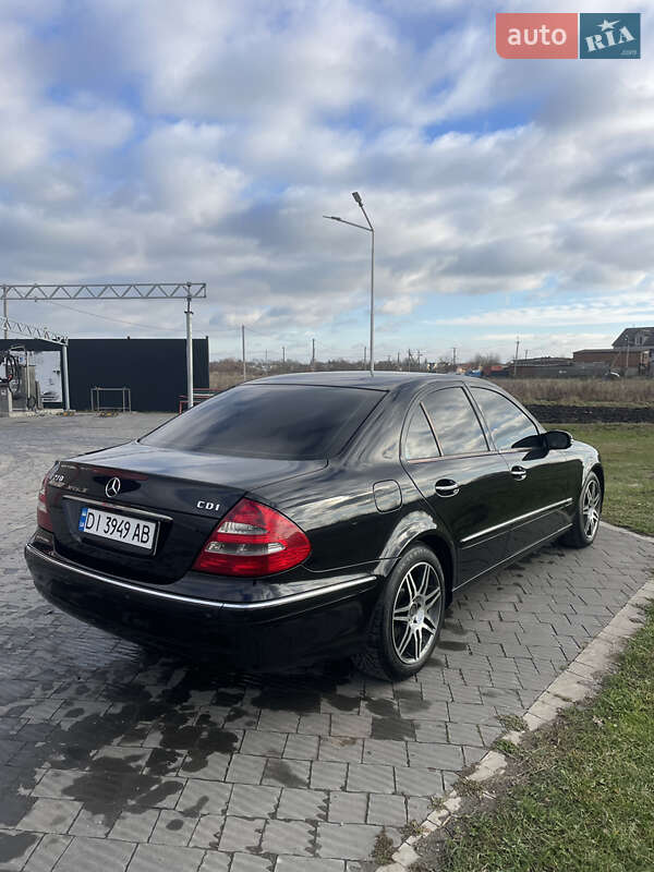 Седан Mercedes-Benz E-Class 2004 в Буську