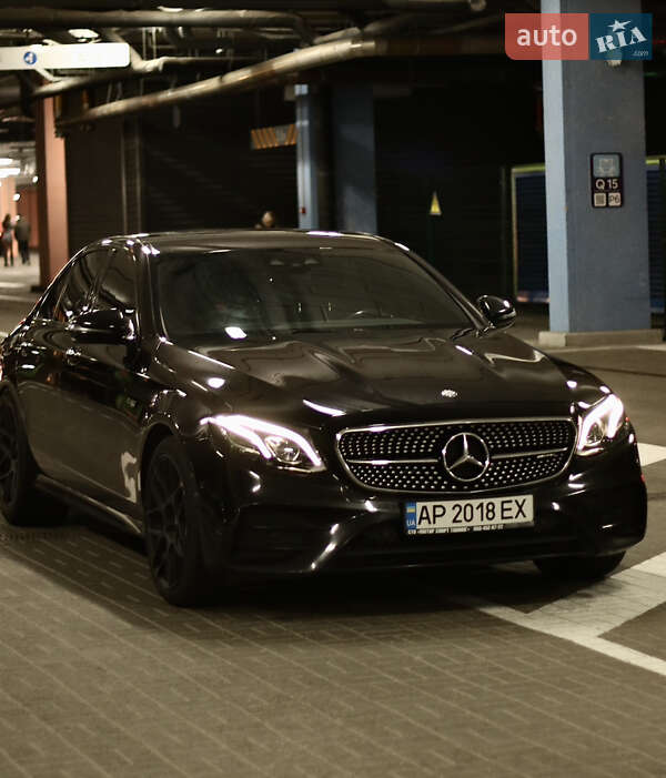 Седан Mercedes-Benz E-Class 2016 в Киеве
