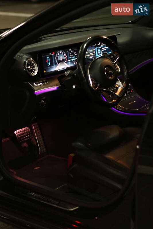 Седан Mercedes-Benz E-Class 2016 в Киеве