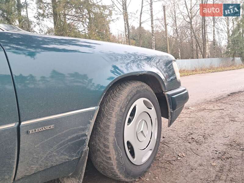 Седан Mercedes-Benz E-Class 1995 в Хмельницькому