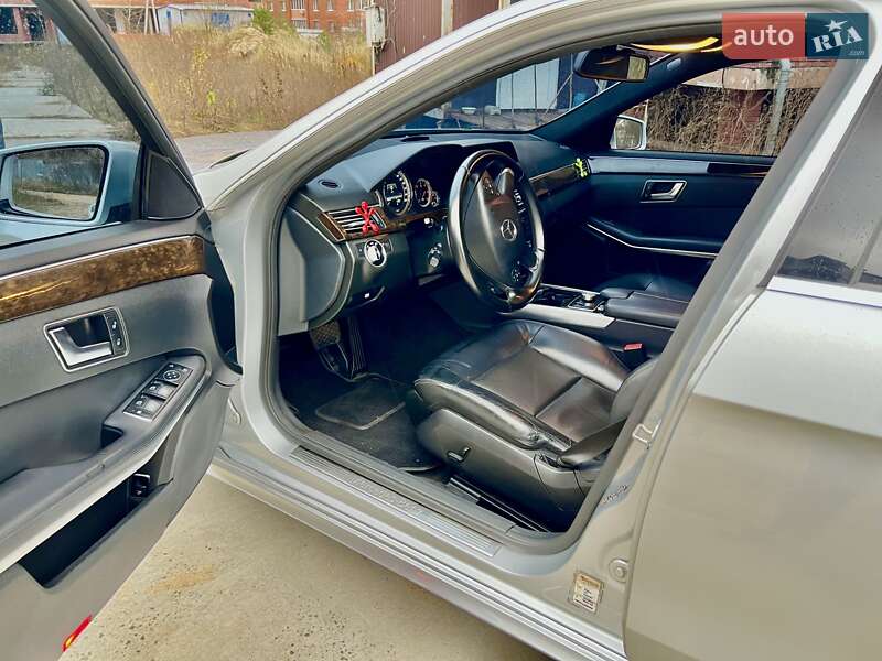 Седан Mercedes-Benz E-Class 2013 в Києві