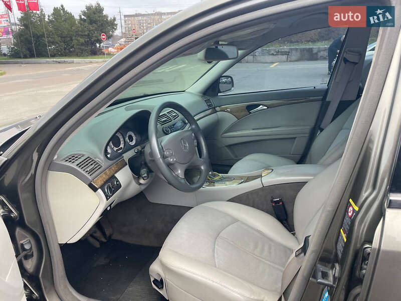Седан Mercedes-Benz E-Class 2007 в Кривом Роге