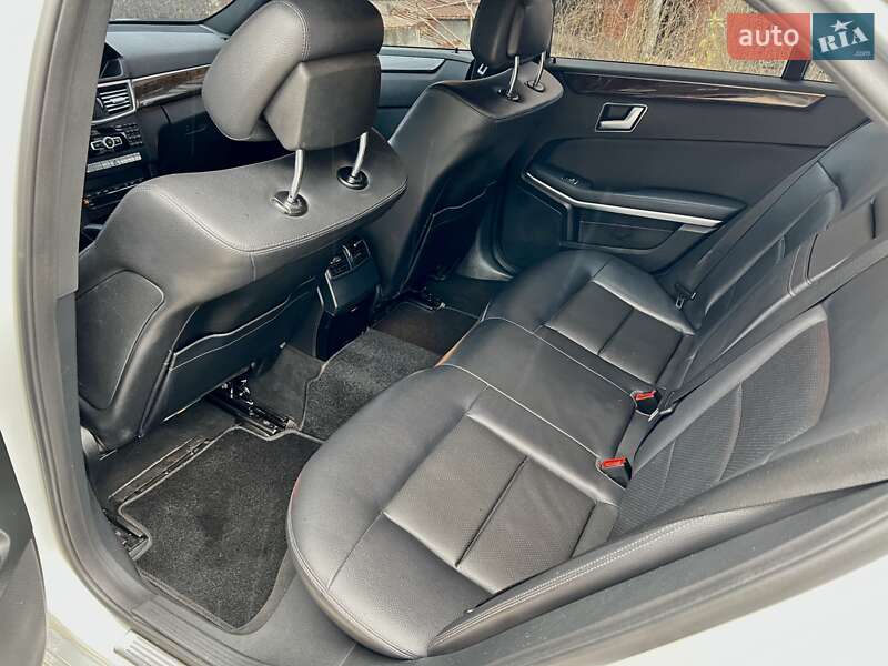 Седан Mercedes-Benz E-Class 2013 в Києві