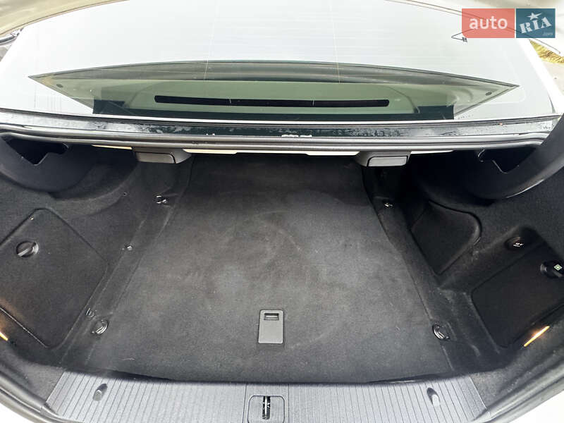 Седан Mercedes-Benz E-Class 2015 в Стрию фото 43 Седан Mercedes-Benz E-Class 2015 в Стрию
