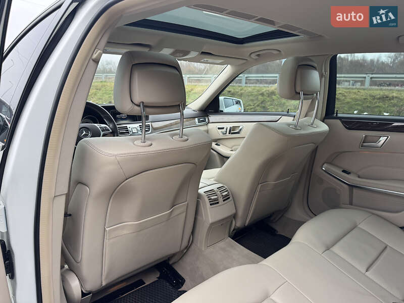 Седан Mercedes-Benz E-Class 2015 в Стрию фото 48 Седан Mercedes-Benz E-Class 2015 в Стрию
