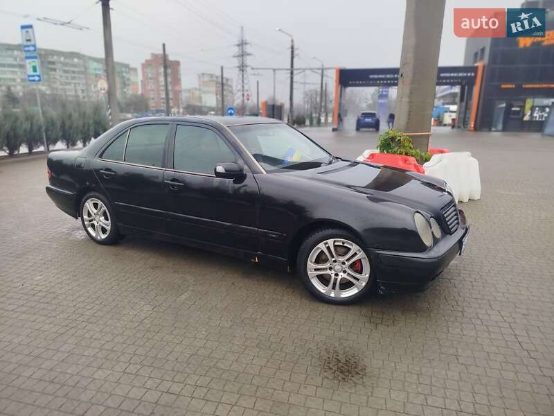 Седан Mercedes-Benz E-Class 2002 в Полтаві