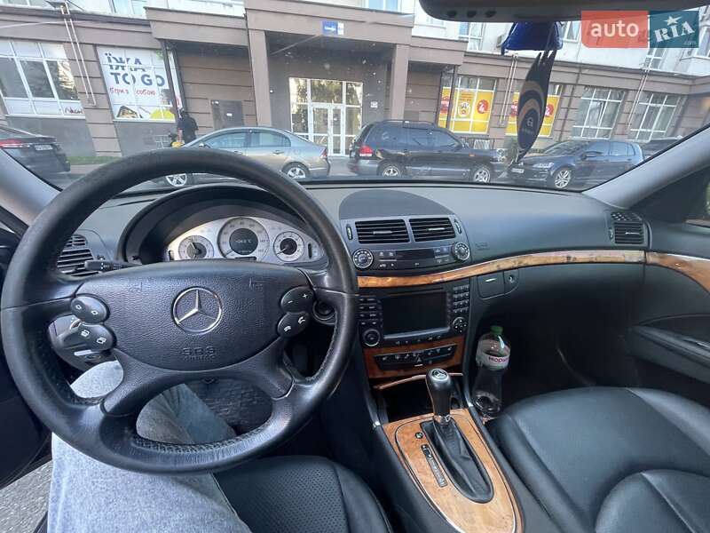 Седан Mercedes-Benz E-Class 2007 в Вишневому