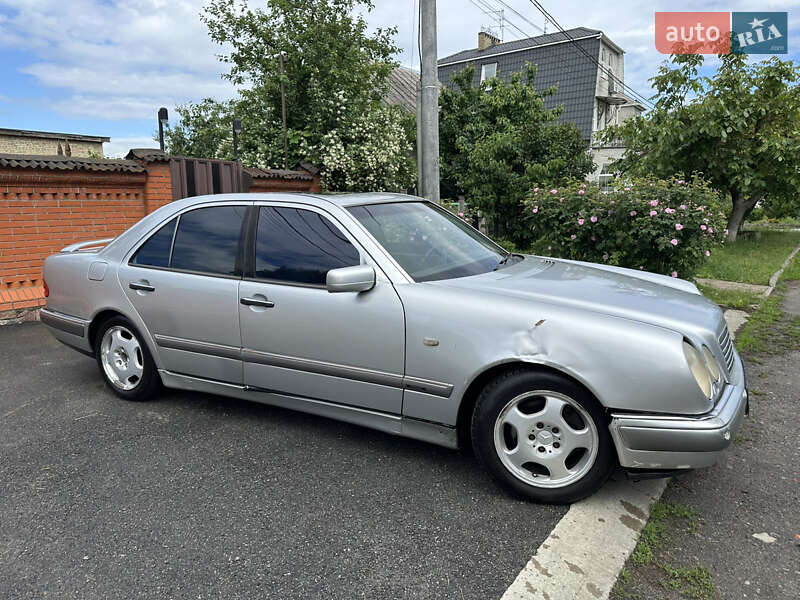 Седан Mercedes-Benz E-Class 1999 в Киеве фото 4 Седан Mercedes-Benz E-Class 1999 в Киеве
