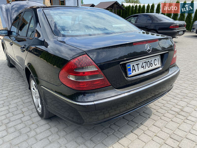 Седан Mercedes-Benz E-Class 2004 в Косове