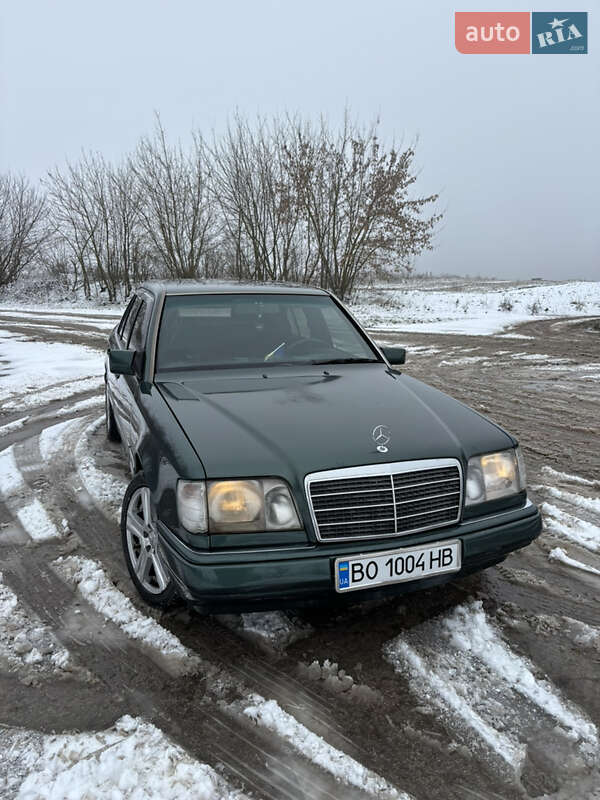 Седан Mercedes-Benz E-Class 1995 в Тернополе