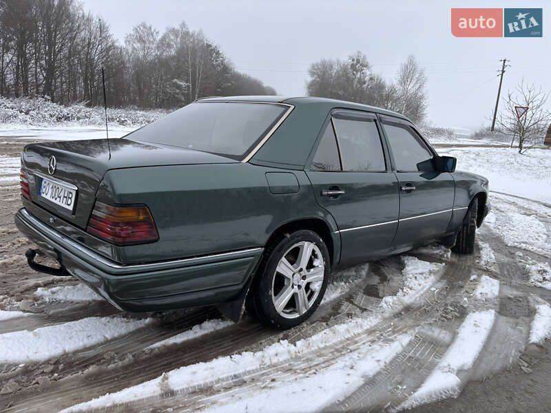 Седан Mercedes-Benz E-Class 1995 в Тернополе