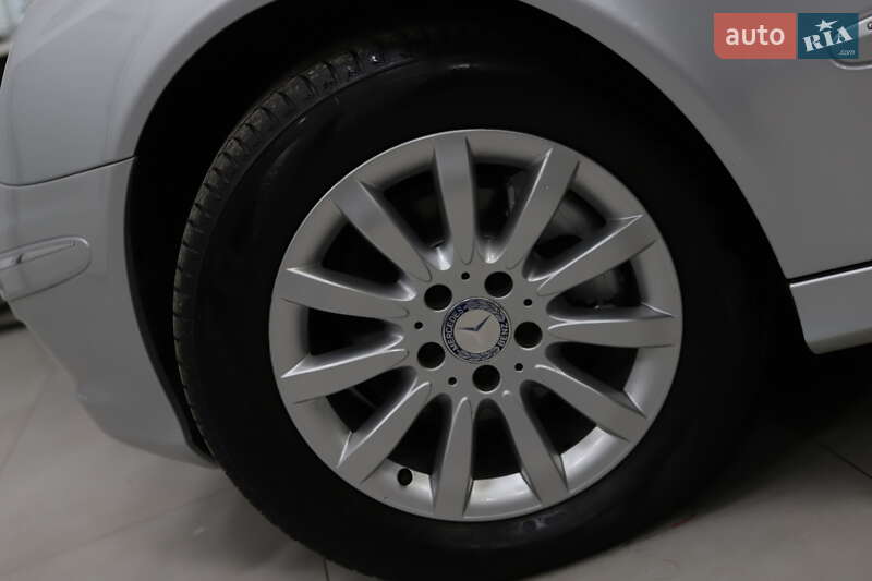 Седан Mercedes-Benz E-Class 2008 в Дрогобичі