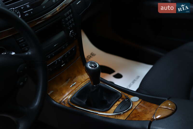 Седан Mercedes-Benz E-Class 2008 в Дрогобичі