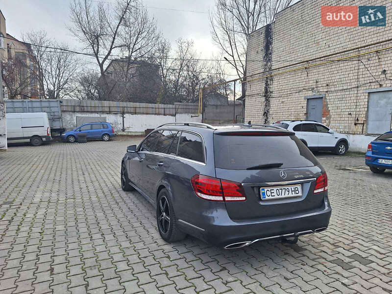 Седан Mercedes-Benz E-Class 2015 в Ивано-Франковске
