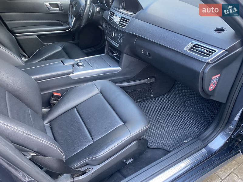 Седан Mercedes-Benz E-Class 2015 в Ивано-Франковске