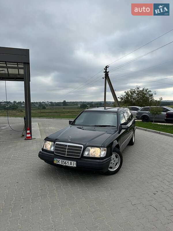 Универсал Mercedes-Benz E-Class 1994 в Шумске