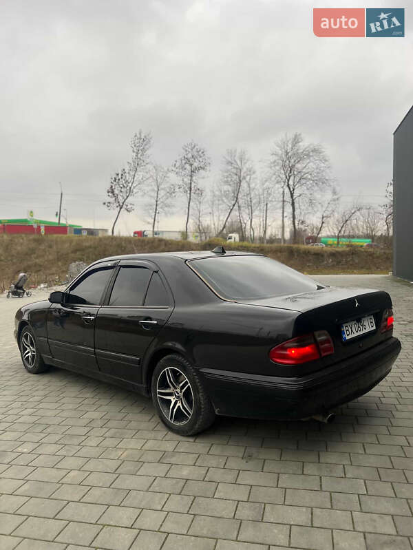 Седан Mercedes-Benz E-Class 2001 в Хмельницком фото 2 Седан Mercedes-Benz E-Class 2001 в Хмельницком
