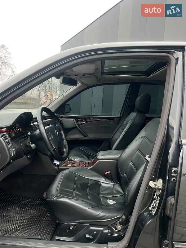 Седан Mercedes-Benz E-Class 2001 в Хмельницком фото 8 Седан Mercedes-Benz E-Class 2001 в Хмельницком