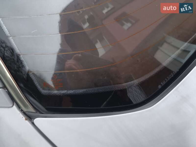 Седан Mercedes-Benz E-Class 1990 в Харкові фото 15 Седан Mercedes-Benz E-Class 1990 в Харкові