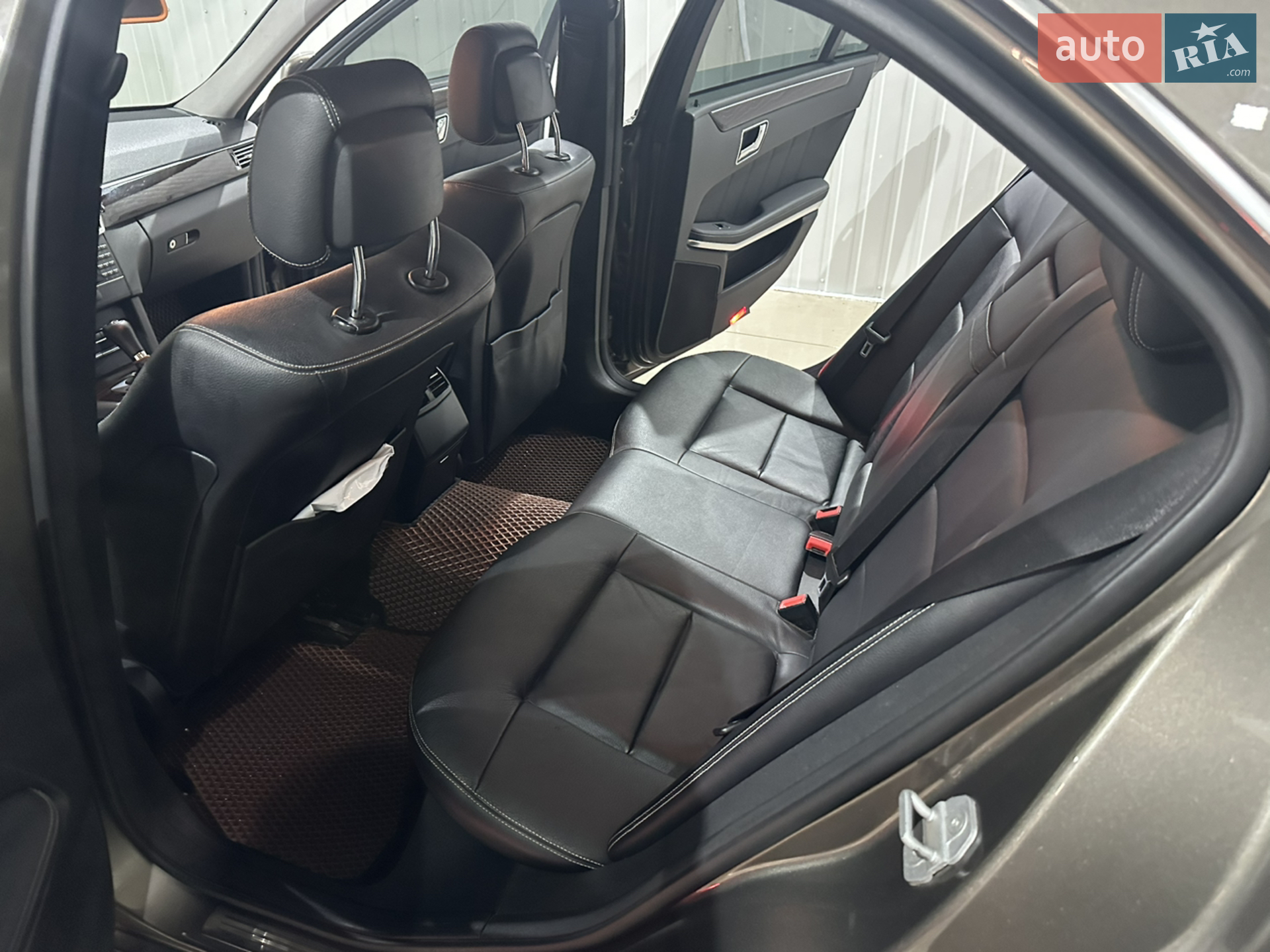 2010 Mercedes-Benz E-klasse - мініатюра 15