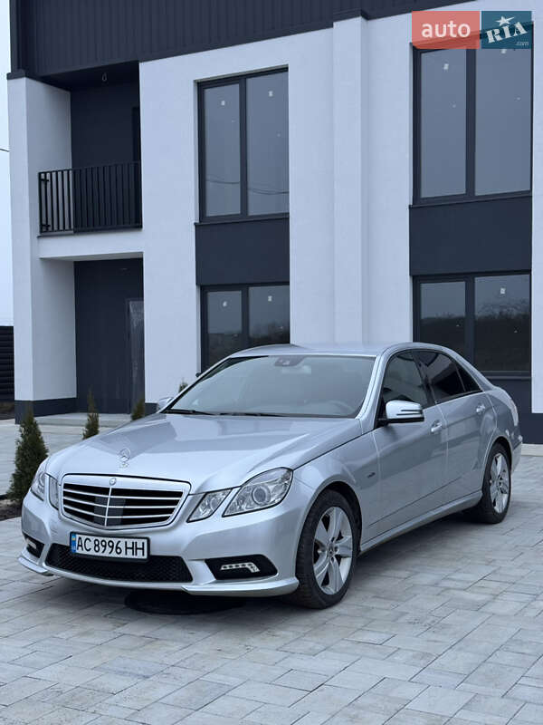 Mercedes-Benz E-Class 2010
