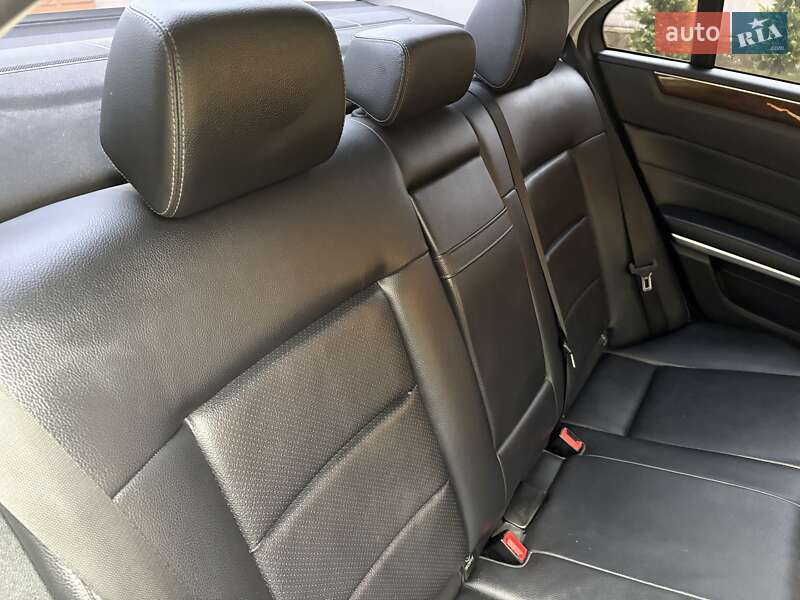 Седан Mercedes-Benz E-Class 2014 в Одесі
