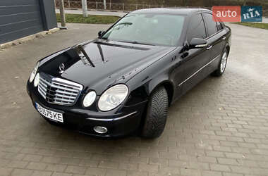 Седан Mercedes-Benz E-Class 2008 в Вишневце
