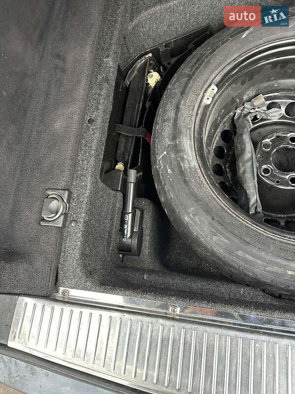 Універсал Mercedes-Benz E-Class 2004 в Львові