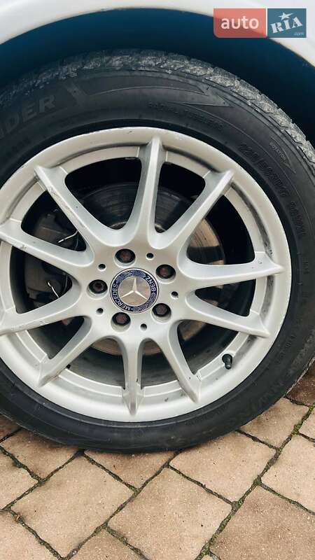 Седан Mercedes-Benz E-Class 2003 в Буську