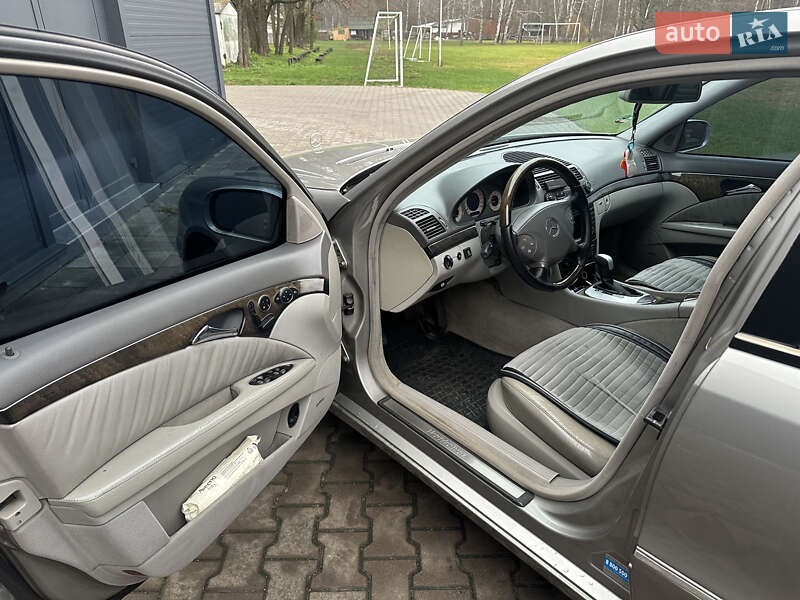Седан Mercedes-Benz E-Class 2003 в Харкові