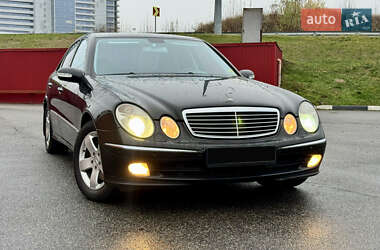 Седан Mercedes-Benz E-Class 2004 в Києві