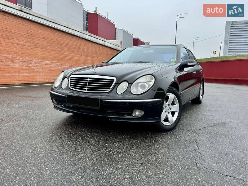 Седан Mercedes-Benz E-Class 2004 в Києві