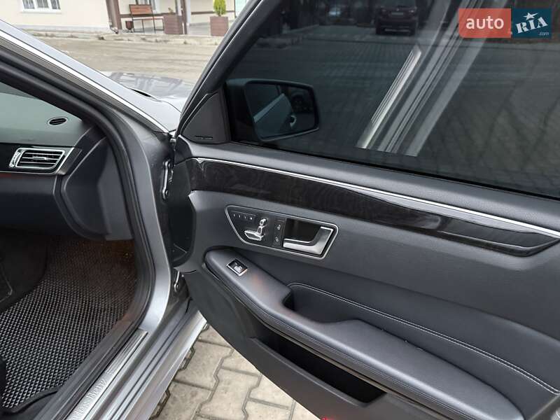 Седан Mercedes-Benz E-Class 2014 в Могилів-Подільському