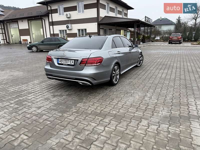 Седан Mercedes-Benz E-Class 2014 в Могилів-Подільському