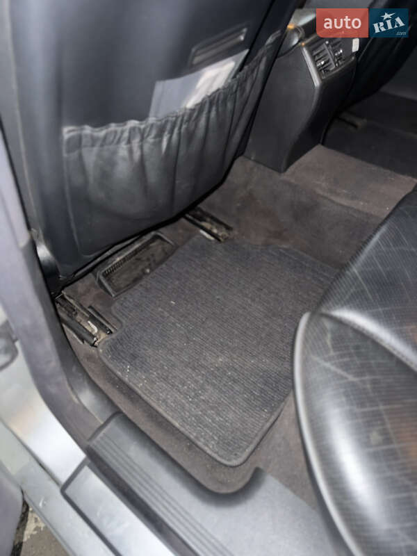 Седан Mercedes-Benz E-Class 2001 в Кривому Розі