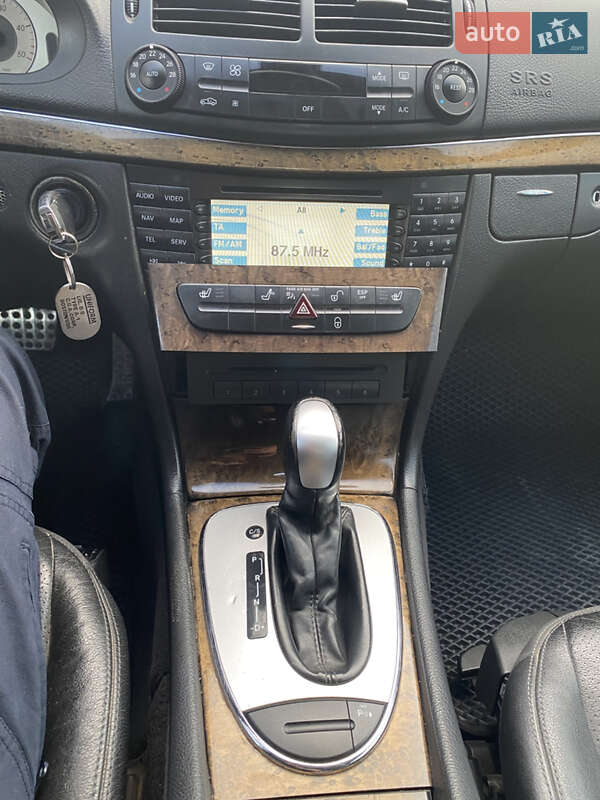 Седан Mercedes-Benz E-Class 2006 в Кіцмані