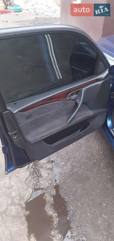 Седан Mercedes-Benz E-Class 2000 в Пирятине фото 4 Седан Mercedes-Benz E-Class 2000 в Пирятине