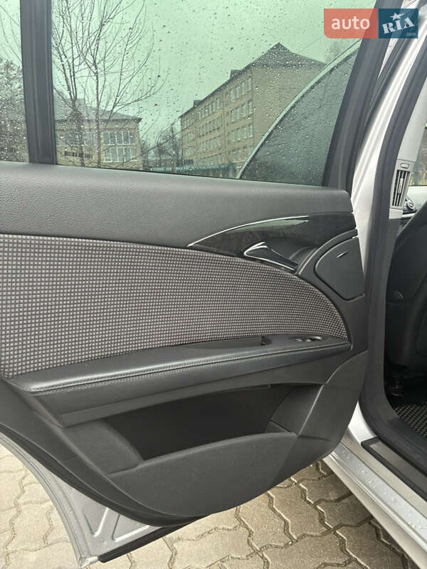 Седан Mercedes-Benz E-Class 2004 в Калуші