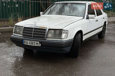 Седан Mercedes-Benz E-Class 1986 в Києві