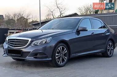 Седан Mercedes-Benz E-Class 2015 в Львове