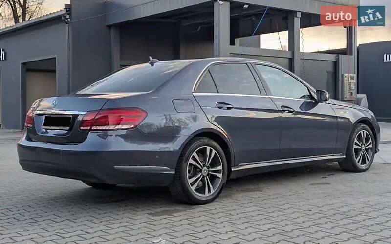 Седан Mercedes-Benz E-Class 2015 в Львові фото 5 Седан Mercedes-Benz E-Class 2015 в Львові
