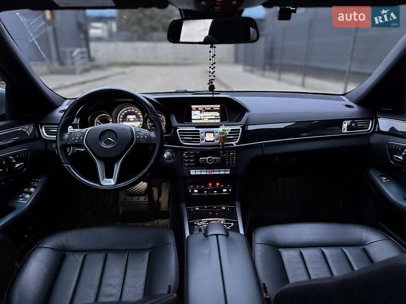 Седан Mercedes-Benz E-Class 2015 в Львові