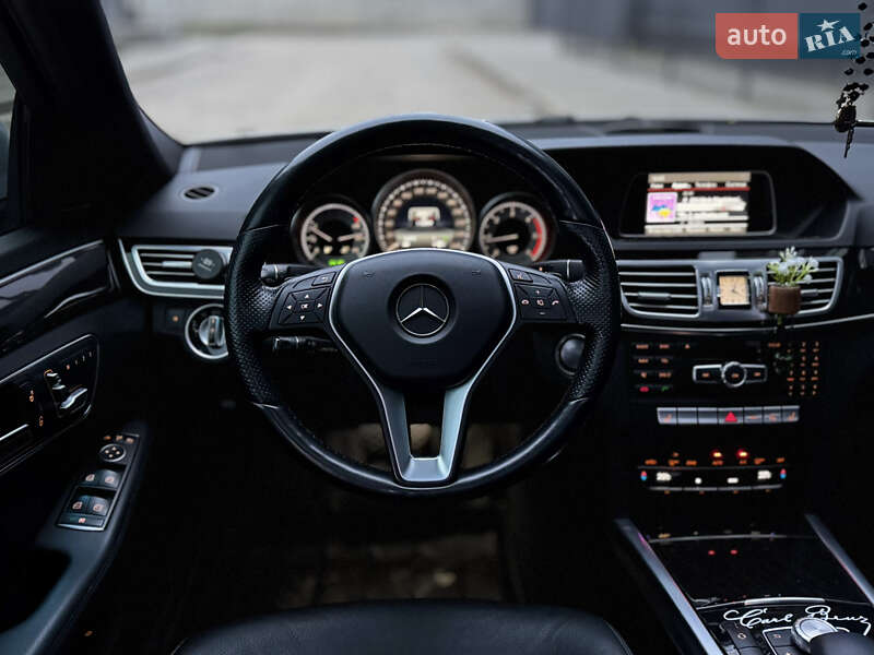 Седан Mercedes-Benz E-Class 2015 в Львові